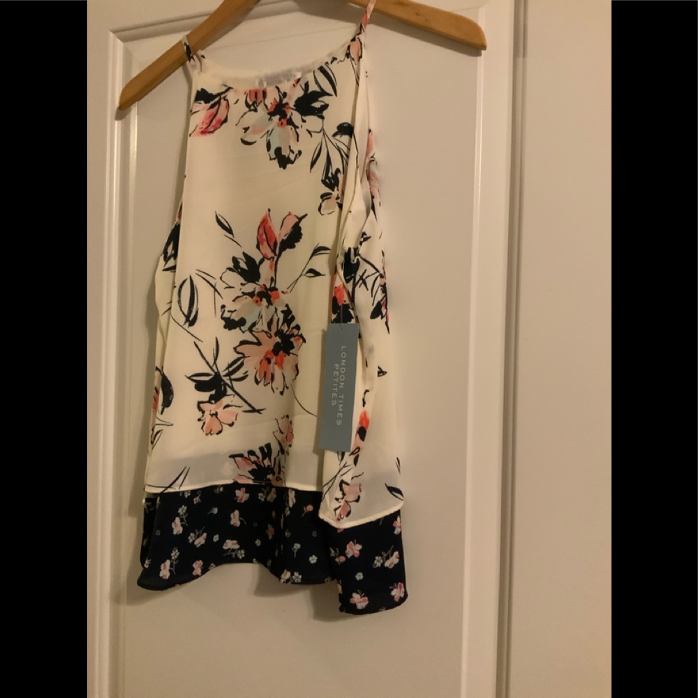 London Times Petites Top new with tags